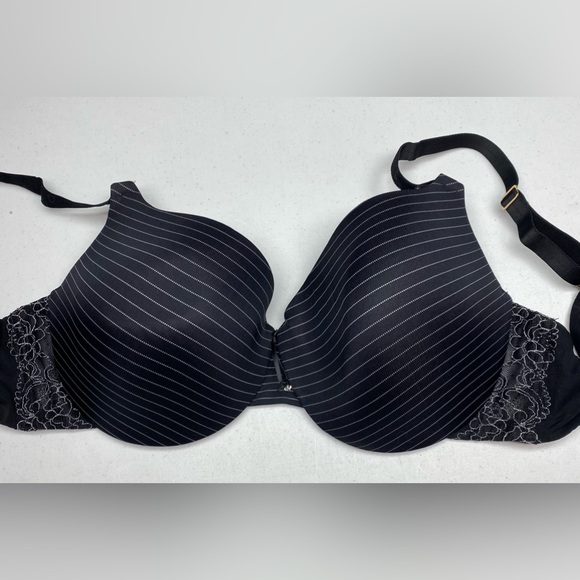 Ashley Graham Other - AG BLK/ WHT STRIPE Lightly Lined Underwire, 38C *P1045